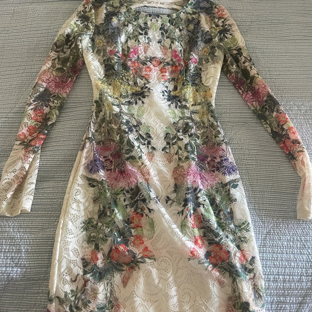 Long sleeve floral lace Forever 21 bodycon